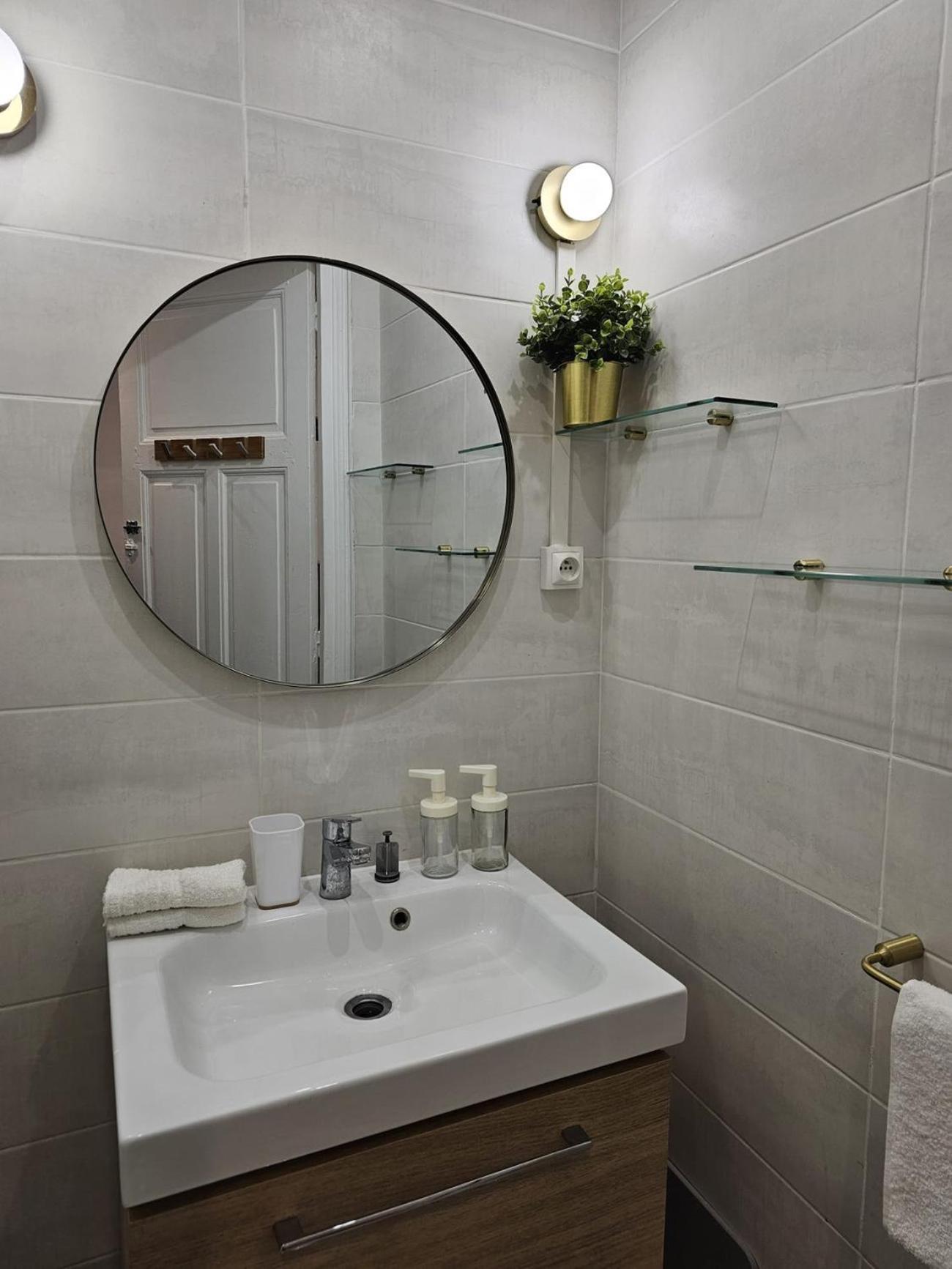 Beautiful 1 Bedroom Flat In Paris 17Th المظهر الخارجي الصورة